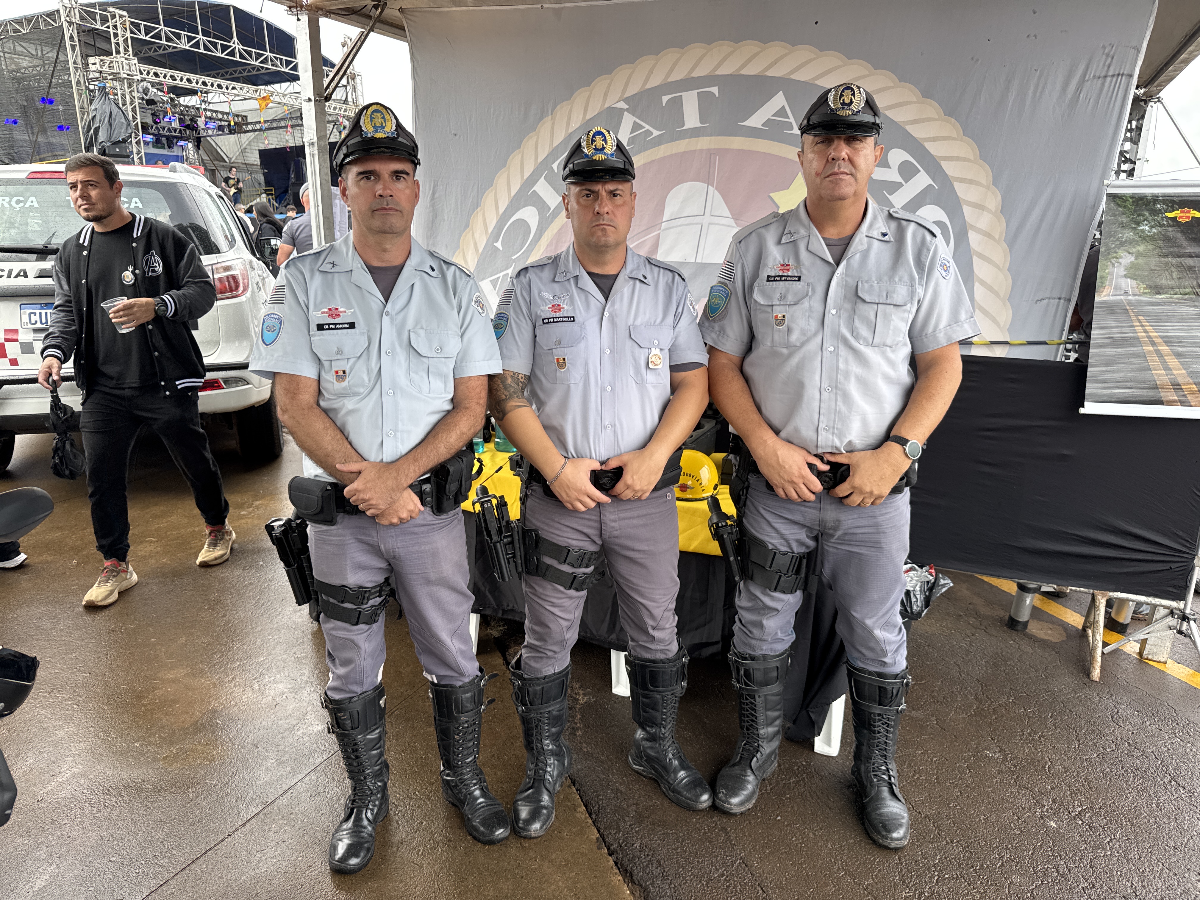 Policiamento Rodoviário apresenta viaturas e equipamentos durante o Arraiá Aéreo 2026